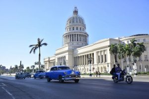 Partager l’amour qui vient de commencer par un séjour à Cuba